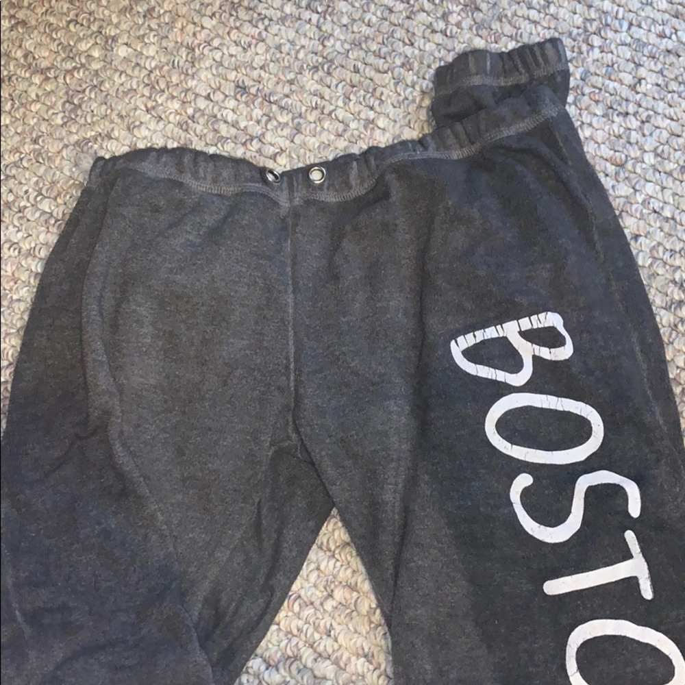 BOSTON SWEATPANTS MEDIUM